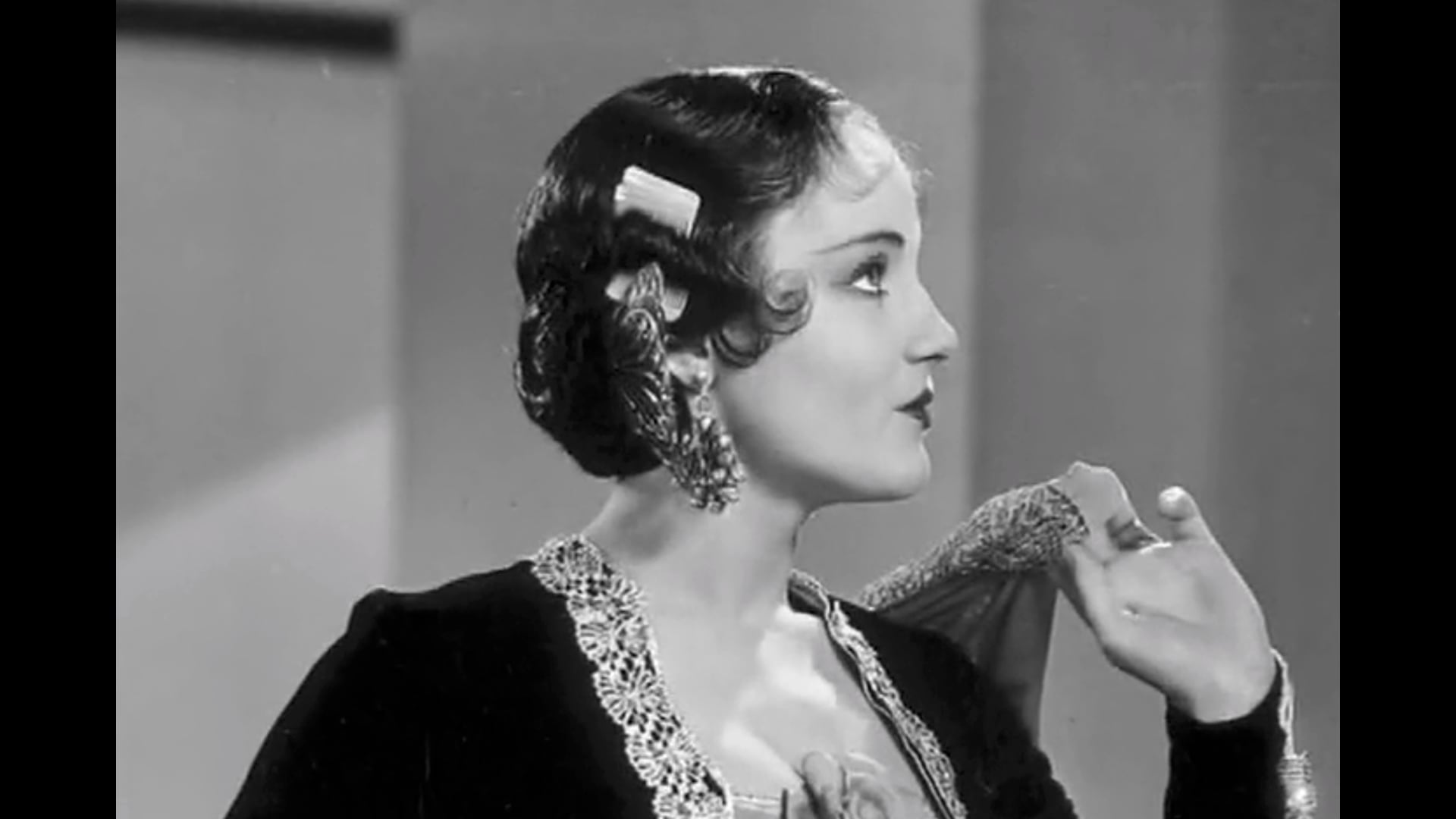 A Biography of Bebe Daniels
